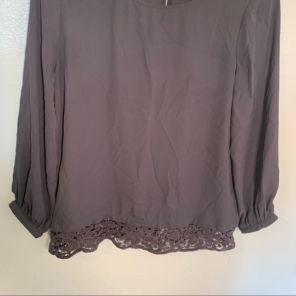 Loft 3/4 Sleeve Blouse Gray Crochet Hem - Picture 4 of 9